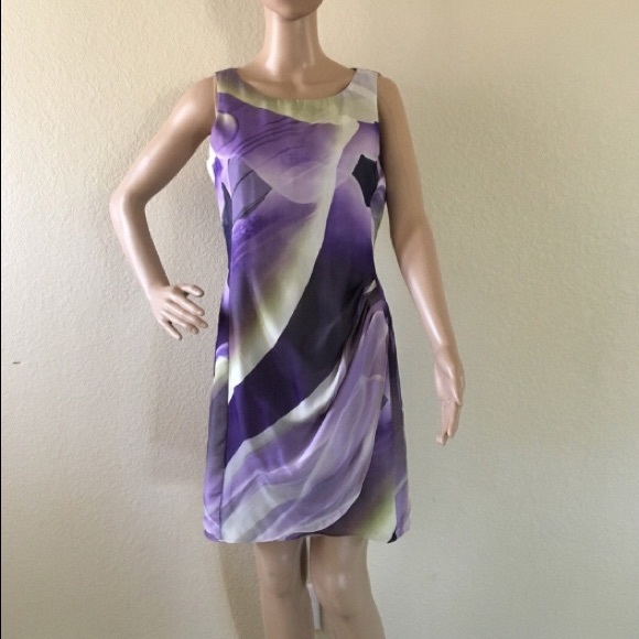 ARmAnI C0LlEzI0NI 1 0f A kiNd SiLk Fl0raL DrEsS - Picture 7 of 12